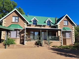 Clarens Mountain Sage Holiday House - 0