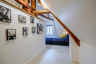 Charming House in the Heart of Senlis Design & Comfort - 1