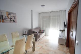 Apartamento con piscina solo en temporada - 7