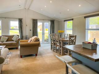 Hazelnut Lodge - 6