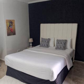 Apartments 3mins From US Embassy - 2