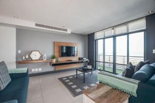 Executive Apartment with Ocean Views in Blouberg - 8