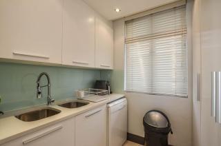 Executive Apartment with Ocean Views in Blouberg - 1