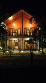 Pearl Cave Cabanas & Resturant - 6