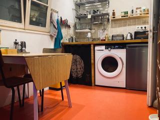 Chambre privée pour routard dans un appartement partagé - 9