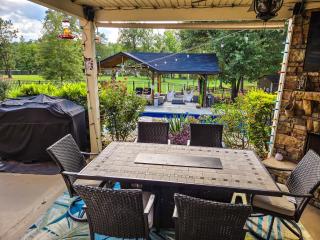 Lakefront 6BR house with Pool, Game Room & Private Pier - 8