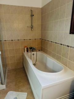 A Spacious Villa to Entertain - 3