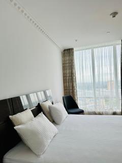 Apart Hotel ESENTAI APARTMENTS premium - 9