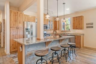 Trailhead 324 Shared Hot Tub, Pool, Private Balcony, and Grill - 6