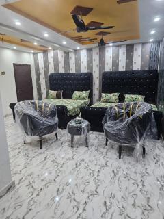 Lakshmi Hotel, Lahore - 5