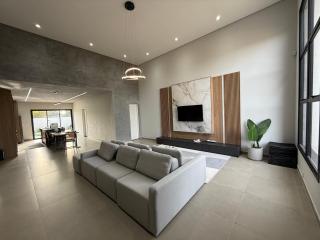 Casa Térrea com Piscina em um Resort Completo - 9