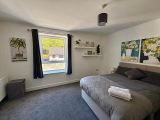 Immaculate whole house Sleeps 4 - 7