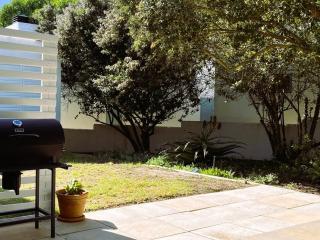 Namaste Cottage - Garden Facing 2-sleeper Hideaway - 2