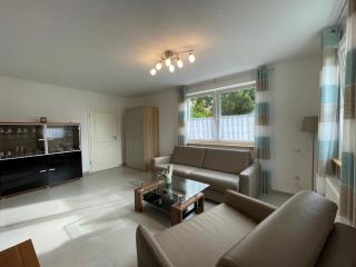 Ferienwohnung in zentraler Lage-18 Minuten mit S-Bahn in Köln Zentrum - 2