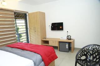 Serene Peak Resort - 5