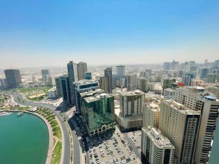 Spacious 3BR Stunning Lake Views - 5