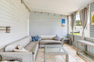 4 Mi to Dtwn Sarasota! Family Home with Pool Access - 8