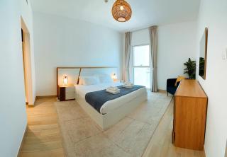 Modern 2BR Apartment, 4beds - Yas Island, in front of Sea World - 9