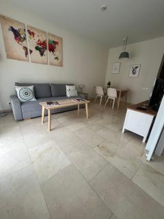 Precioso y tranquilo apartamento zona alta Diagonal Barcelona - 1