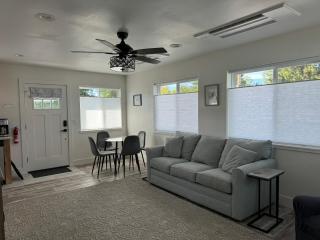 Newer Cozy Guest Cottage with Saltwater Spa! - 5