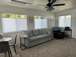 Newer Cozy Guest Cottage with Saltwater Spa! - 2