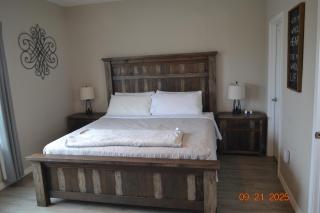 Hillside Retreat - 0