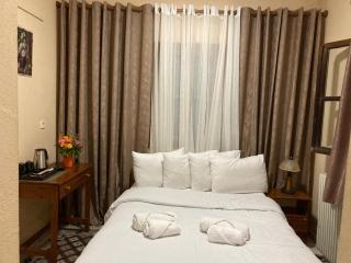 HOTEL ΗΩ (ΞΕΝΩΝΑΣ ΤΣΙΑΧΡΗΣ) - 1