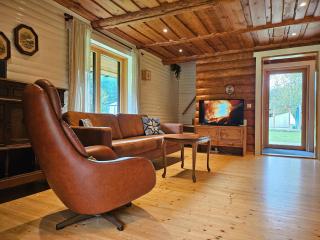 2-bedroom, fenced yard, sauna, 10 min to Pärnu - 2