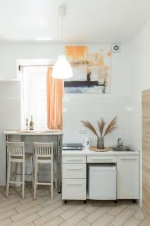 SMART APARTMENTS З РЕМОНТОМ ДЕШЕВО В ЦЕНТРІ пл Теодора 5 - 0
