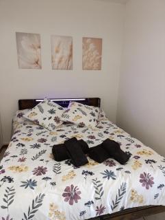 Cozy apartment, WiFi, garage, quiet city center - 0