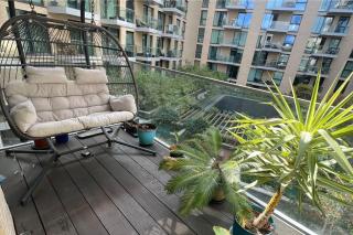 Modern Flat With Spa & Gym In Prime Location - 1