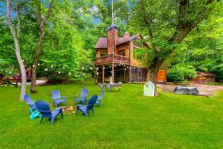 Cabin Zen, Riverfront, Hot Tub, Arcades, Sleeps 8 - 8