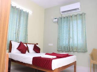 Starlight Hotels Chennai Trade Center - 2