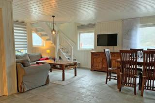Direkt am Fjord: Cozy Ferienhaus in Bergkulisse - 8
