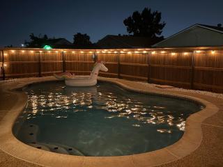 Cozy Studio, Steps to Pool, 15 mins to DT Dallas - 1