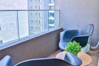 HOM I Amplio y Moderno Studio en Las Condes - 6