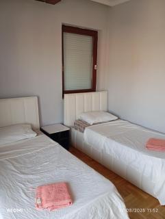 Bus Station Flat 32 - 1