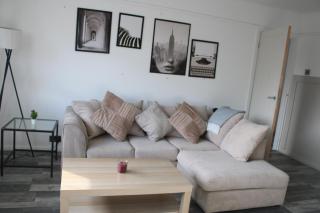Stylish 2-Bedroom flat in the centre of Wimbledon! - 7