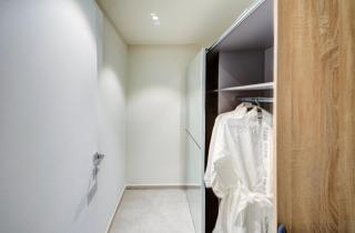 Mercury 216 - 2x Pool Cards Access & Shopping Mall - 4