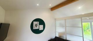 Dépendance de 30 mètres carrés plafond cathédrale - 0