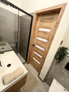 Praterhood Elegant Suites - 4