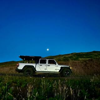 Nomad Jeep top tent camper 1 - 4