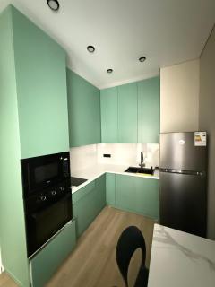 Meridian Apartments - 1