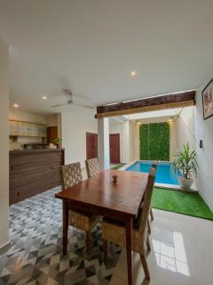 Uma Luhur Villa - 0