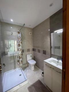 Luxury Mountain View Apartment in the City Center Free Private Parking & WiFi - 1