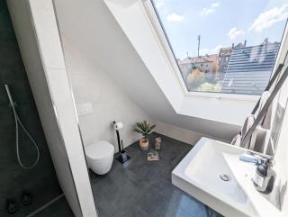 ALFA Stuttgart Studio-Apartment 2 Betten Küche Bad l SmartTV WIFI l Porsche & Bosch l 2 Beds Kitchen Bath BS21A11 - 1