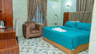 Winngs Hotels and Banquet - 5