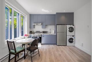 Dunbar Brand-new laneway house - 0