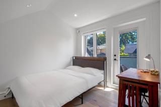 Dunbar Brand-new laneway house - 2