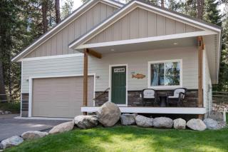 Modern 3-Bedroom Vacation Home Near Brundage Mountain & Payette Lake - 0